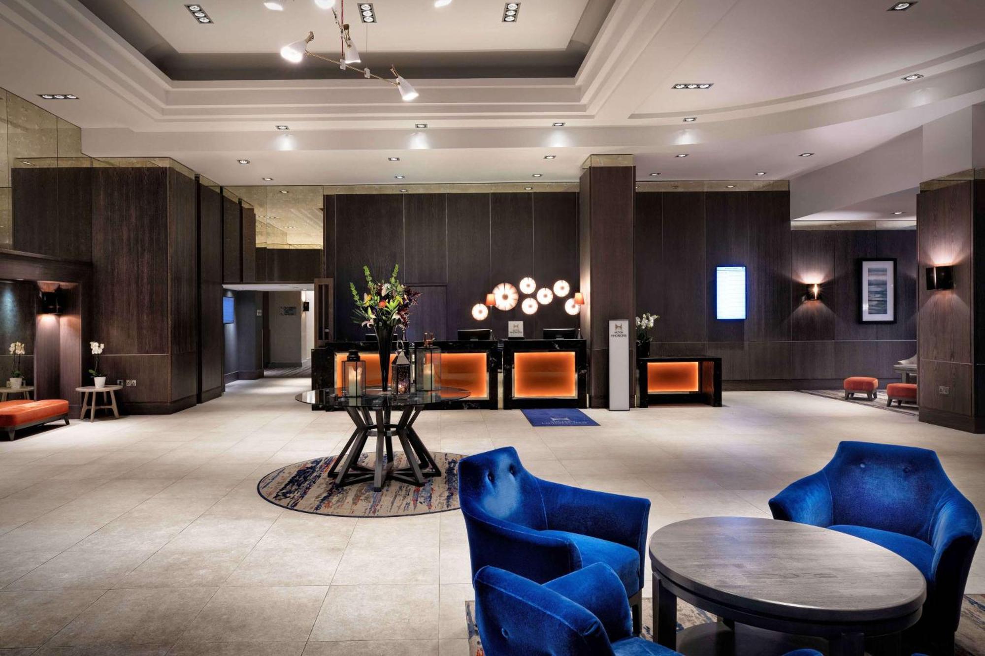 Doubletree By Hilton Glasgow Central Exterior foto